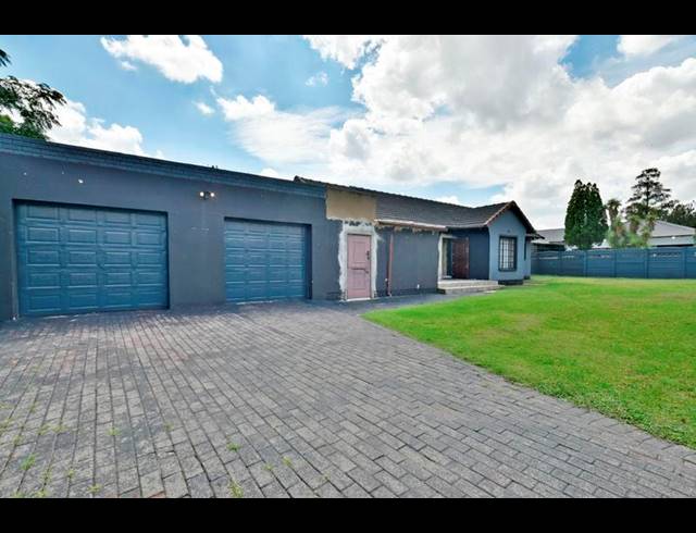 4 BEDROOM HOUSE FOR SALE IN BRACKENHURST